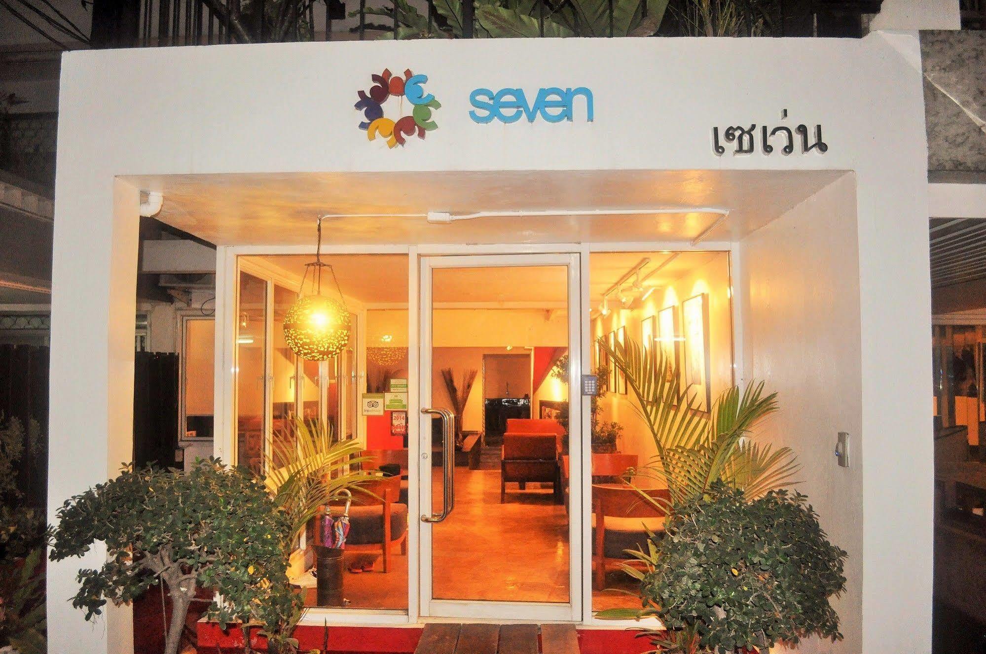 Seven Hotel Bangkok Exterior photo